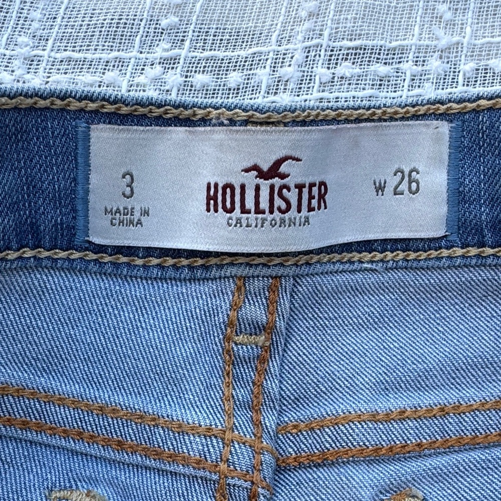 Hollister Blue Denim Beaded Low-Rise Shorts - Picture 4 of 5